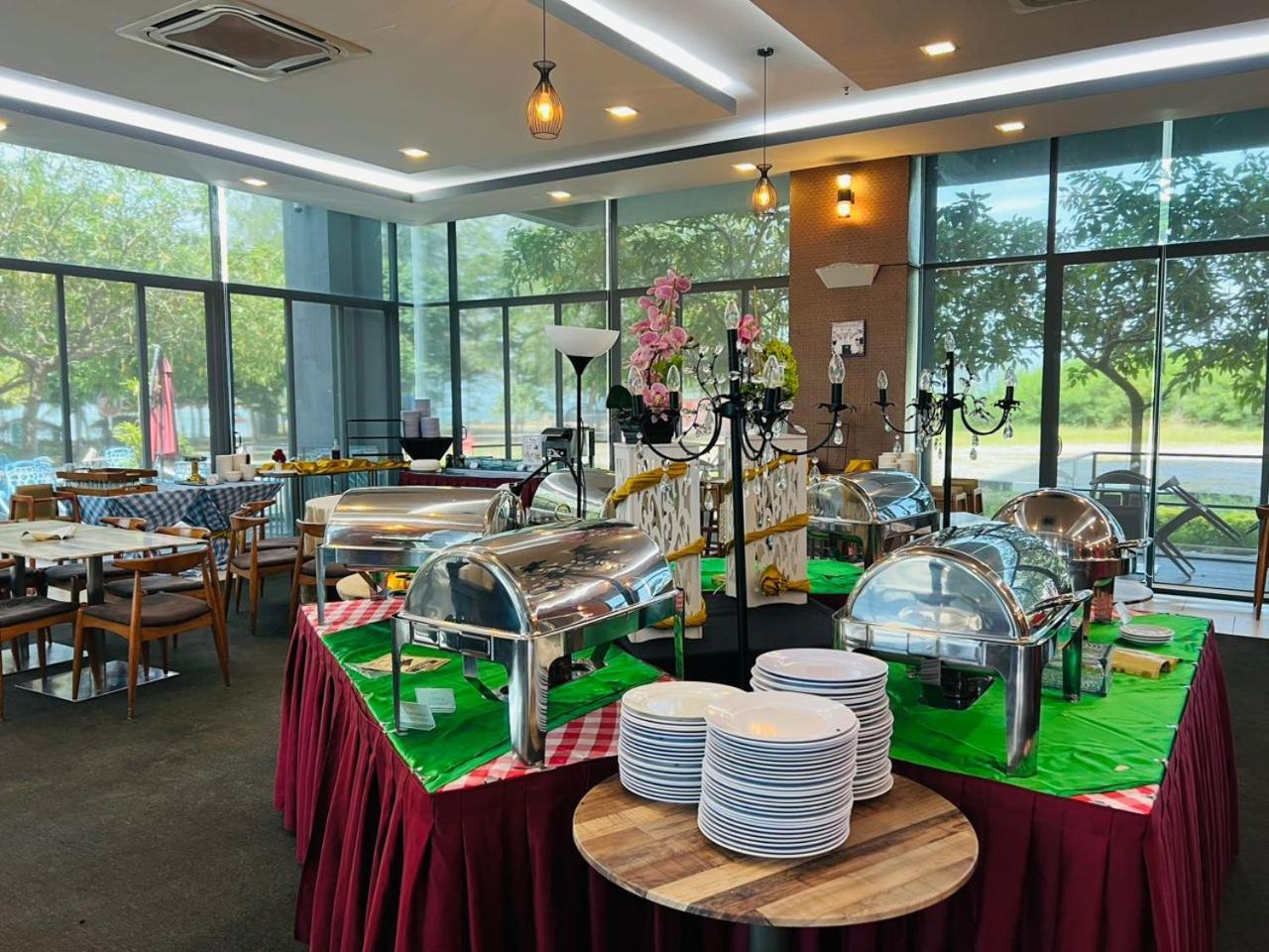 D'Wharf Hotel & Serviced Residence Port Dickson Esterno foto