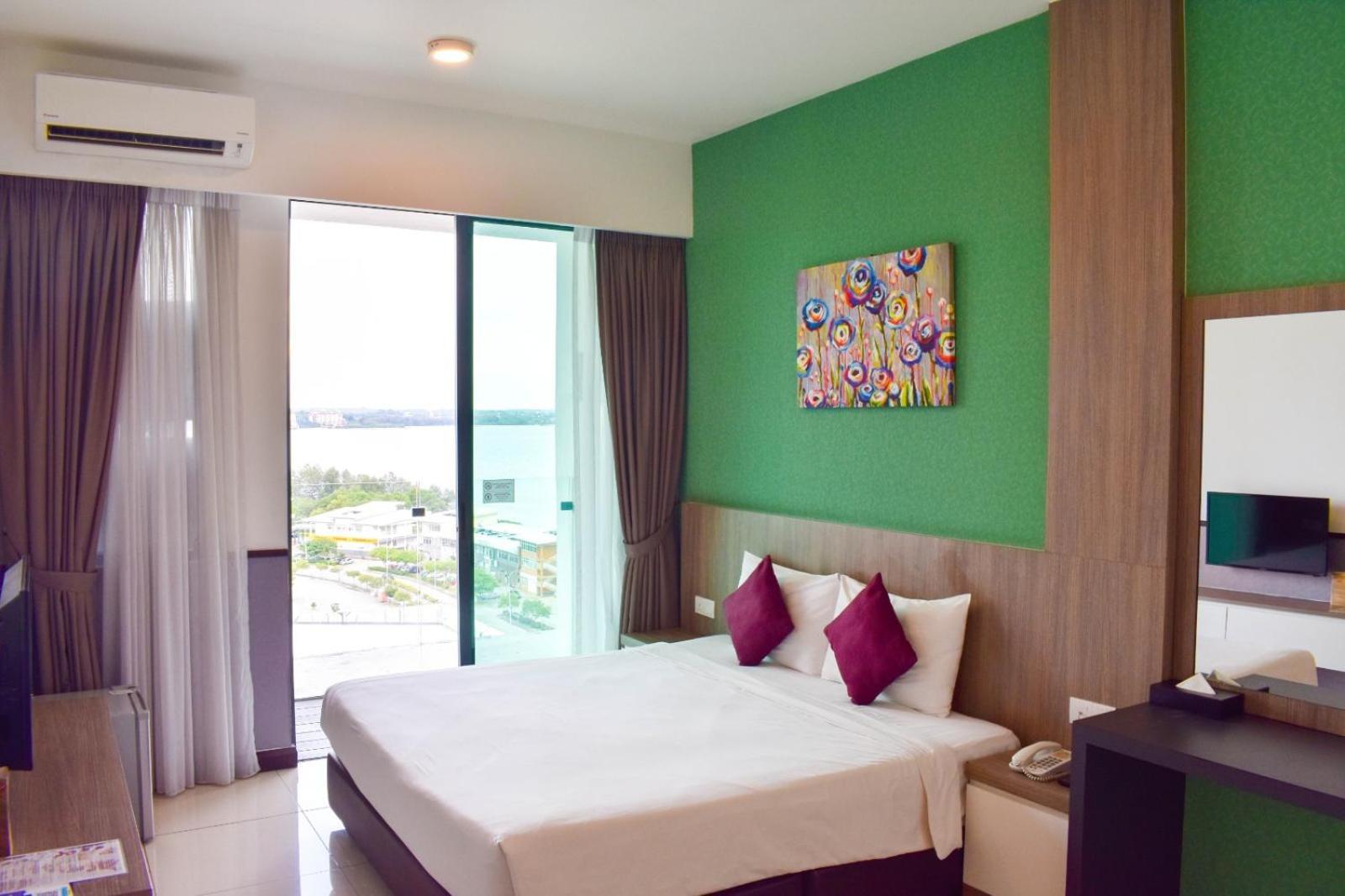 D'Wharf Hotel & Serviced Residence Port Dickson Esterno foto
