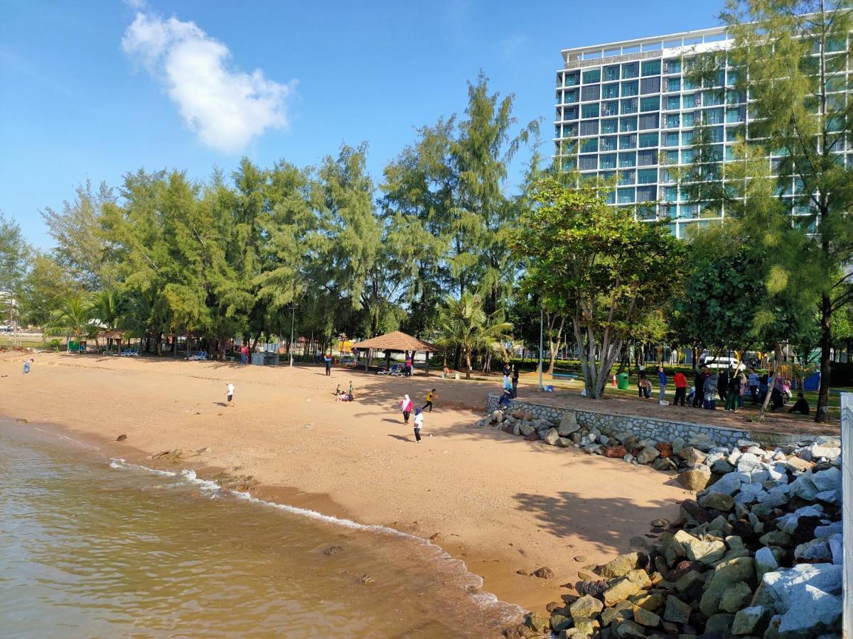 D'Wharf Hotel & Serviced Residence Port Dickson Esterno foto